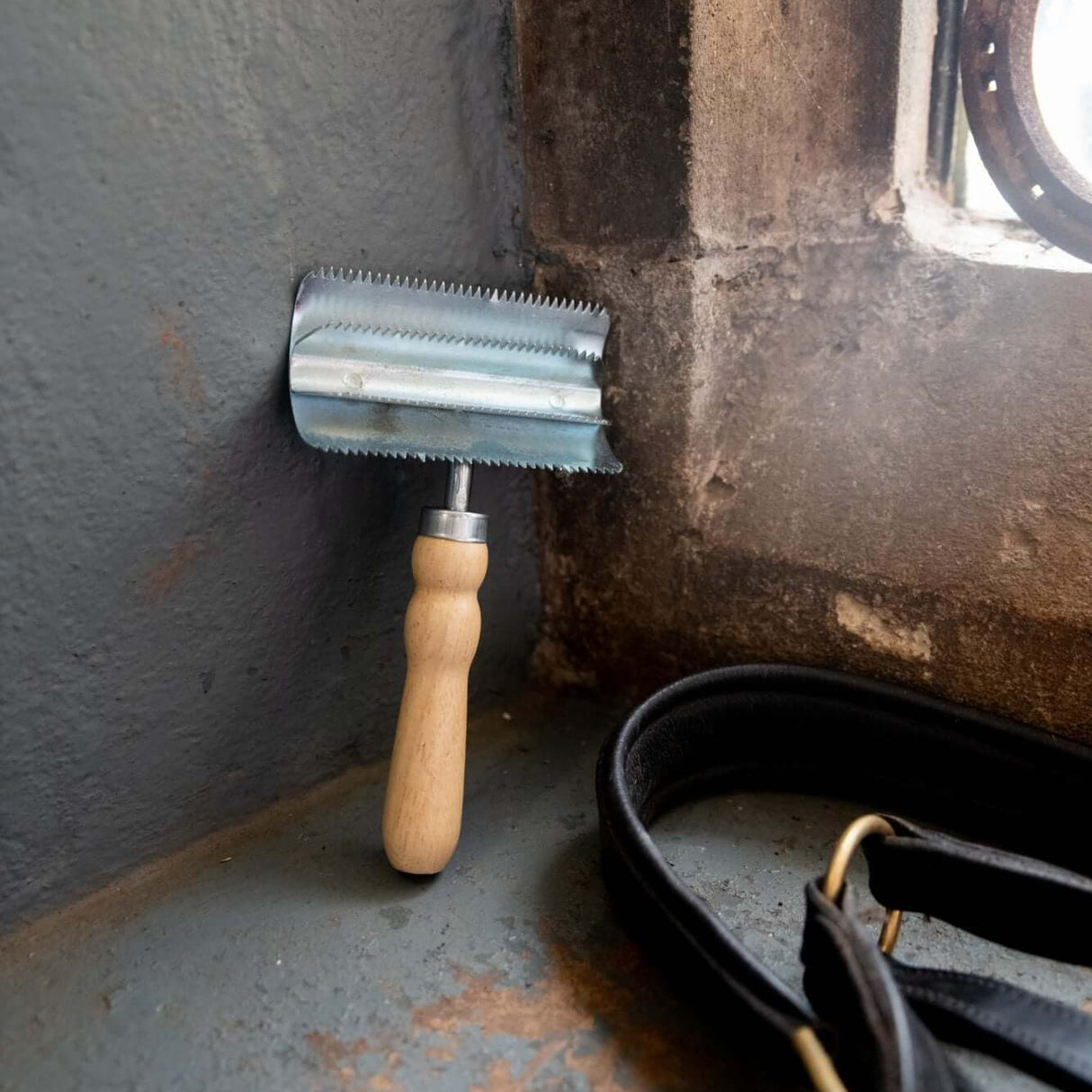 Borstiq Metal Curry Comb