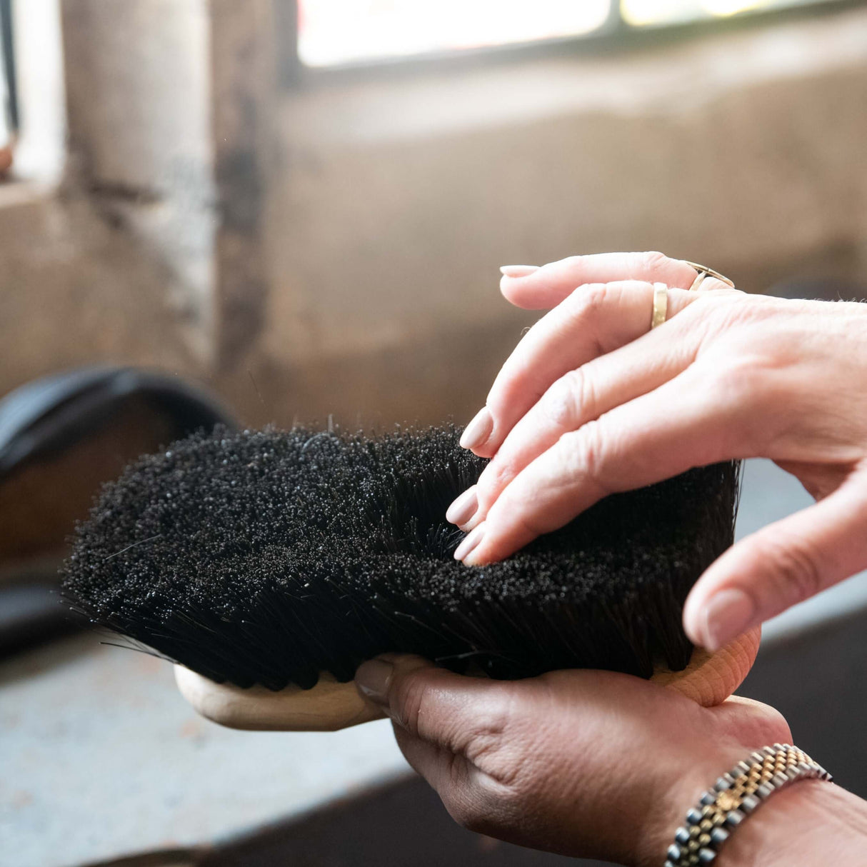 Borstiq Shaped Finishing Brush