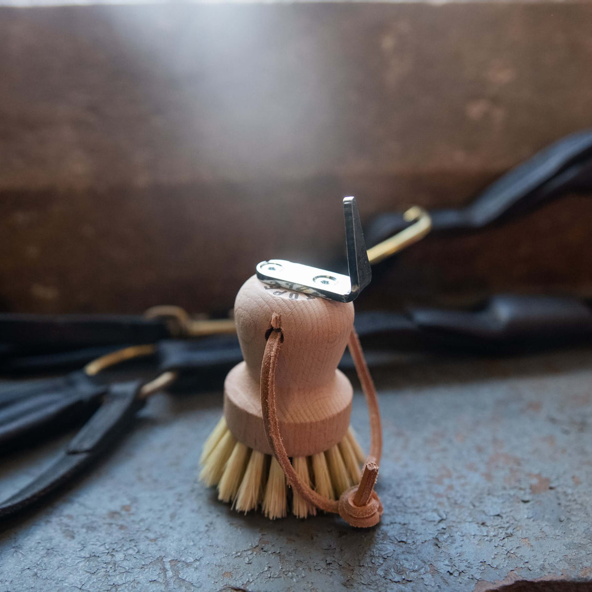Borstiq Stubby Hoof Pick & Brush