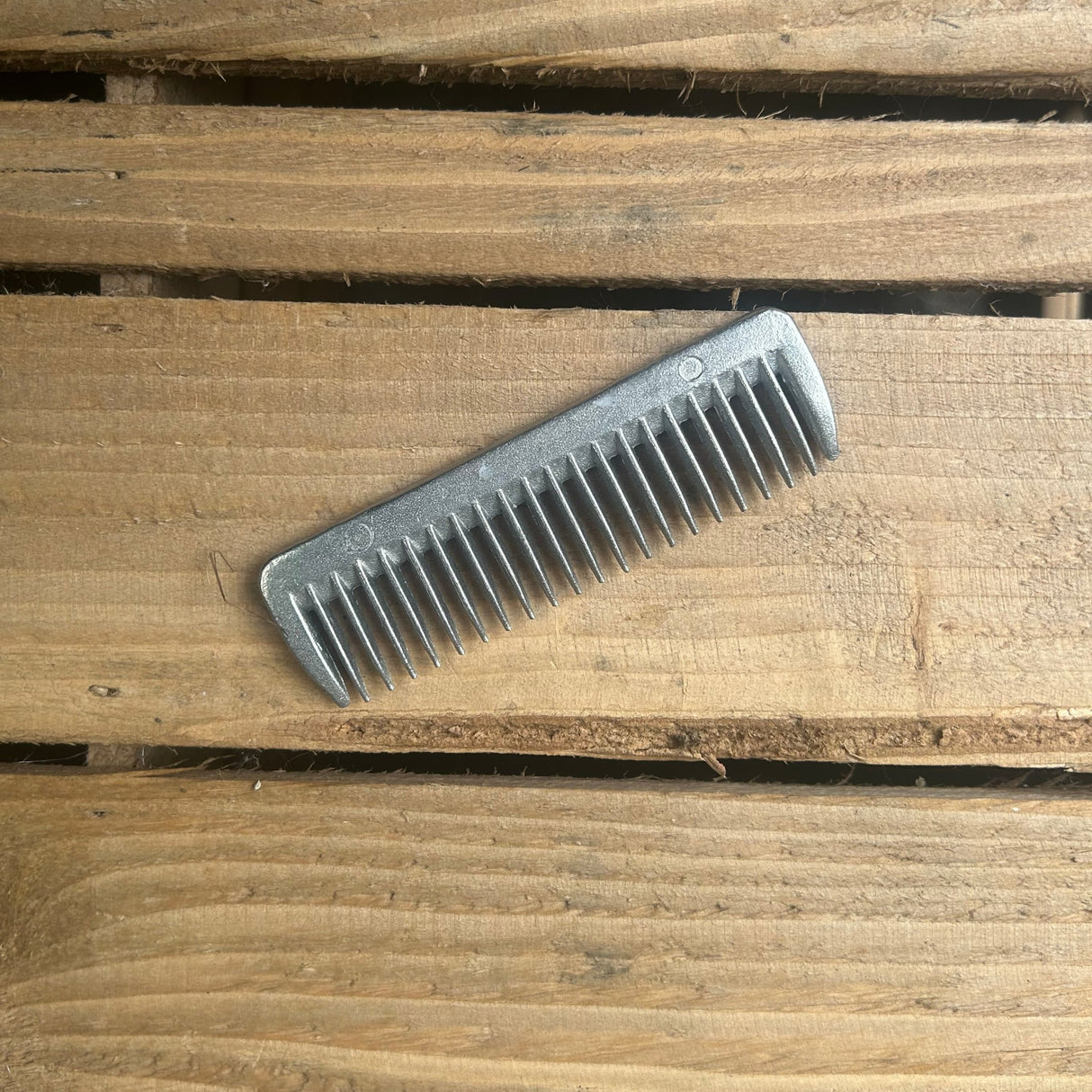Smart Grooming Aluminium Pulling Comb