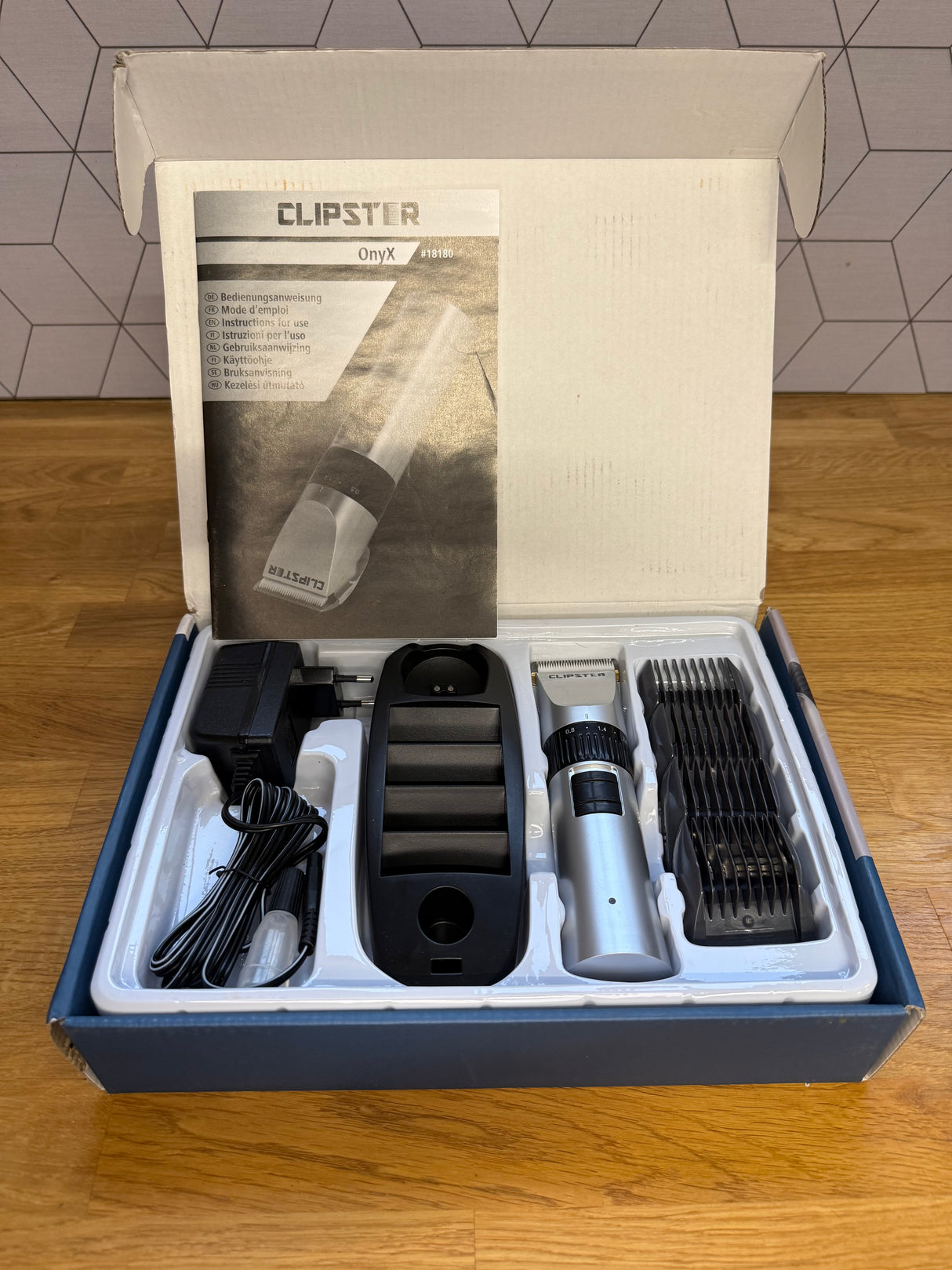 EX-DEMO: Clipster Onyx Trimmer