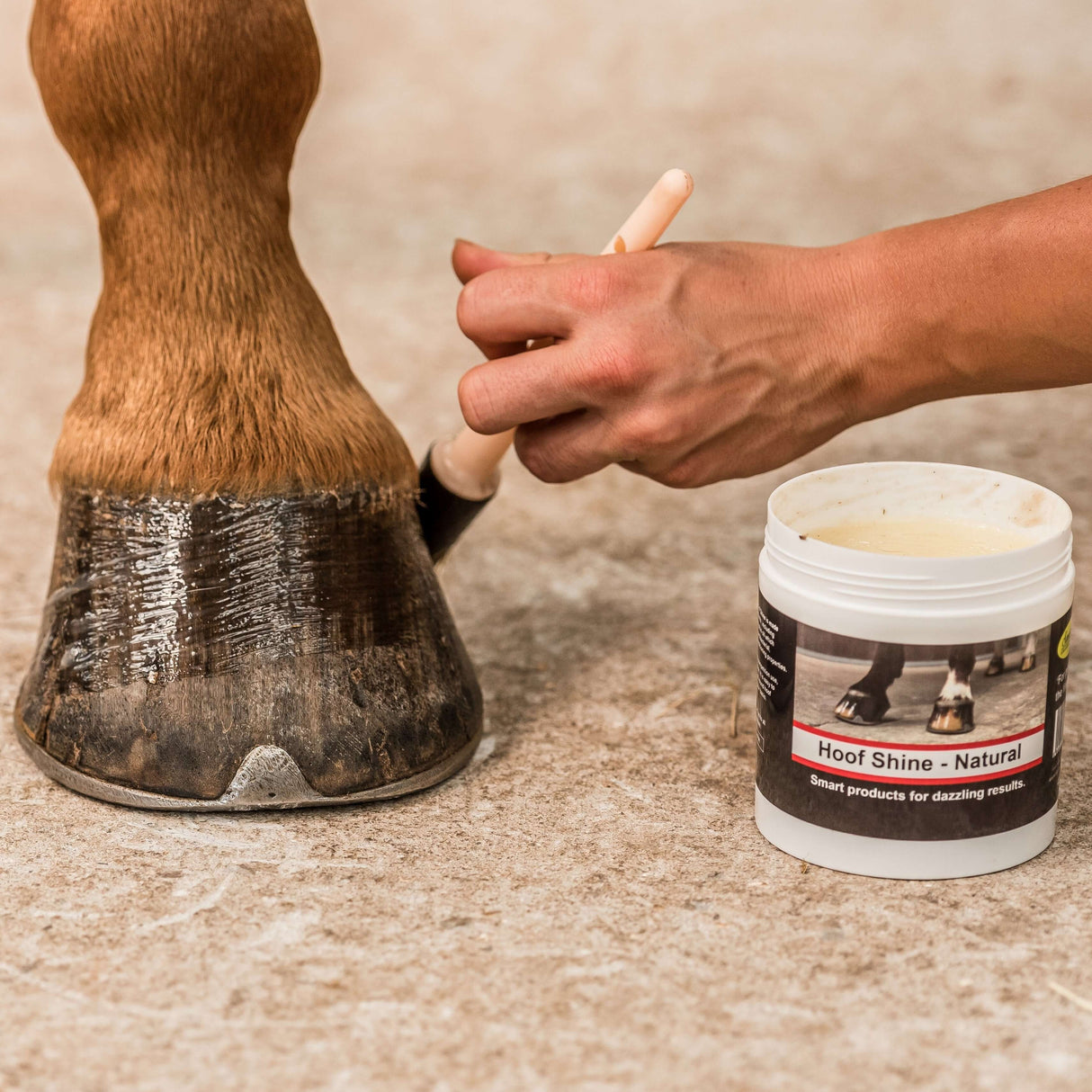 Smart Grooming Hoof Shine