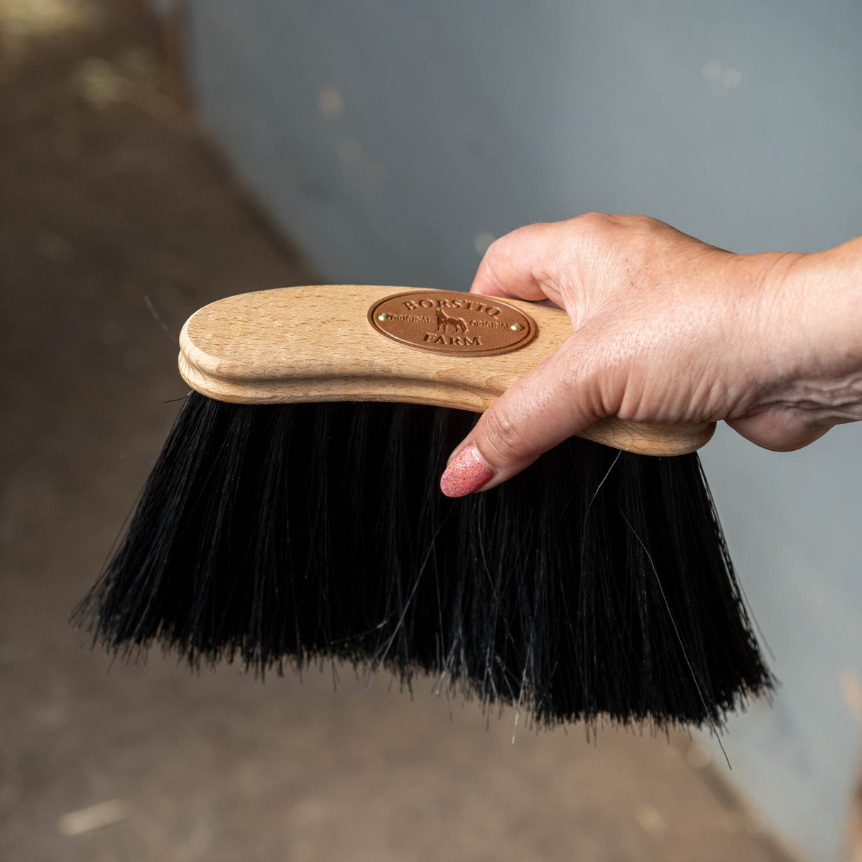 Borstiq Banana Maxi Soft Flick Brush