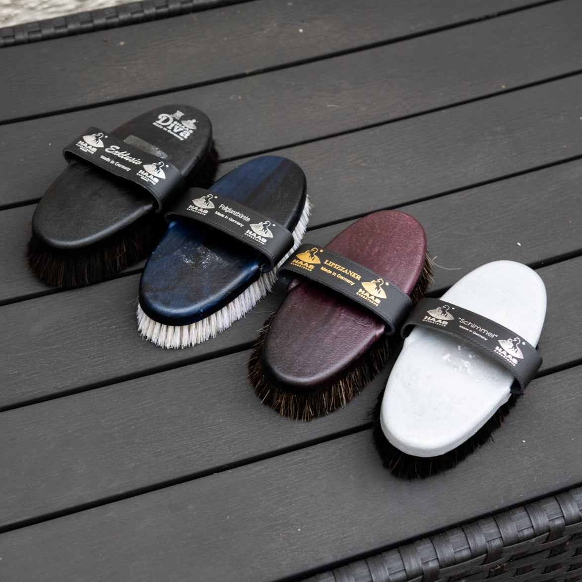 HAAS Grey/Coloured Set