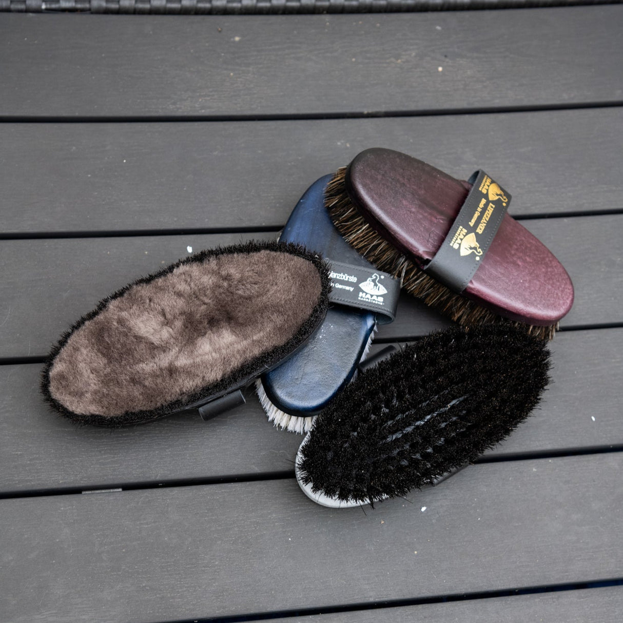 HAAS Grey/Coloured Set