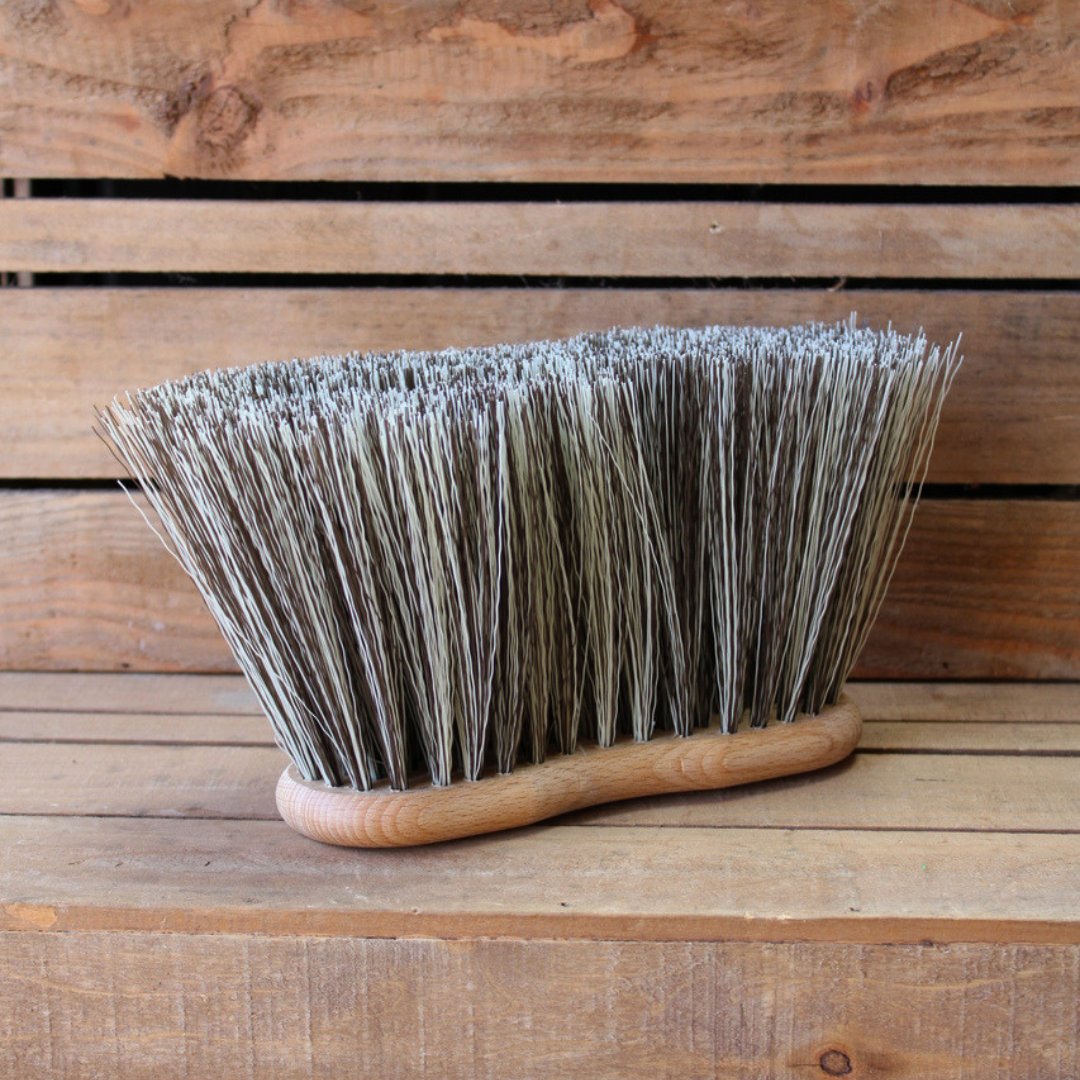 Borstiq Shaped Medium Maxi Flick Brush