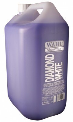 Wahl Diamond White Pet Shampoo enhance white and light coats easily removes dirt 